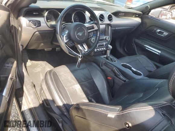 ✅ 2020 Ford Mustang EcoBoost Premium • VIN: 1FA6P8TH8L5132281 • Lot: 68915265. Listed on Copart with 74,026 mi. Free auction sales archive from the USA and detailed vehicle history report at DreamBid. Image 8.