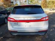 ✅ 2016 Lincoln MKX Reserve • VIN: 2LMTJ6LR2GBL51623 • Lot: 43660971. Listed on IAAI with 134,973 mi. Free auction sales archive from the USA and detailed vehicle history report at DreamBid. Image 16.