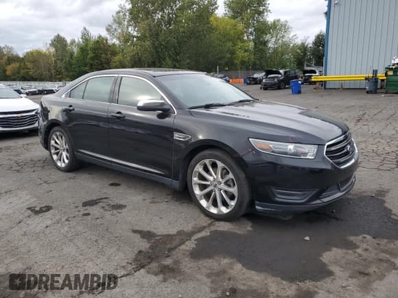 ✅ 2016 Ford Taurus Limited • VIN: 1FAHP2F83GG156015 • Lot: 82141825. Listed on Copart with 110,714 mi. Free auction sales archive from the USA and detailed vehicle history report at DreamBid. Image 4.