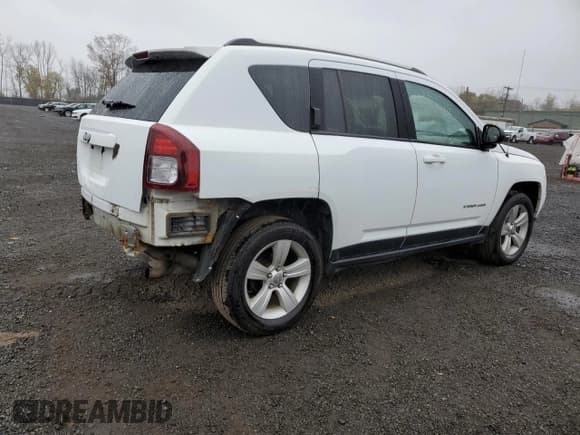 ✅ 2014 Jeep Compass Sport • VIN: 1C4NJDBB9ED828444 • Лот: 90452425. Опубликован ранее на Copart с пробегом 116 746 миль. Бесплатный доступ к архиву аукционных продаж из США и подробный отчёт об истории автомобиля на DreamBid. Изображение 3.