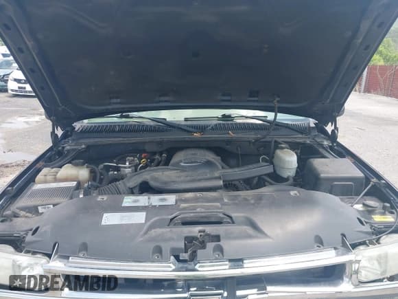 ✅ 2004 Chevrolet Suburban LT • VIN: 1GNFK16Z44J177576 • Lot: 42469659. Listed on IAAI with 272,849 mi. Free auction sales archive from the USA and detailed vehicle history report at DreamBid. Image 10.