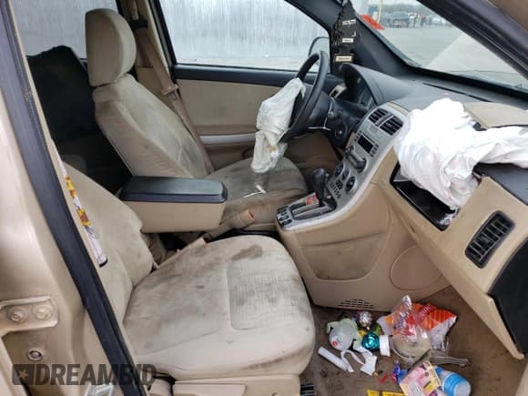 ✅ 2005 Chevrolet Equinox LS • VIN: 2CNDL13FX56148648 • Лот: 87244414. Опубликован ранее на Copart с пробегом 187 115 миль. Бесплатный доступ к архиву аукционных продаж из США и подробный отчёт об истории автомобиля на DreamBid. Изображение 7.