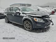 ✅ 2018 Volvo V60 • VIN: YV440MWK6J2057047 • Lot: 93893305. Listed on Copart with 204,842 mi. Free auction sales archive from the USA and detailed vehicle history report at DreamBid. Image 4.
