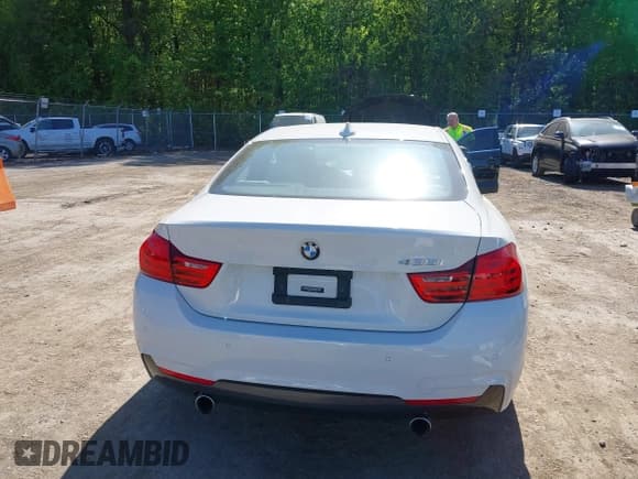 ✅ 2014 BMW 4 Series 435i • VIN: WBA3R1C51EK192103 • Lot: 42127351. Wystawiony na IAAI z przebiegiem 99 023 mil. Bezpłatny archiwum sprzedaży aukcyjnych z USA i szczegółowy raport historii pojazdu na DreamBid. Zdjęcie 16.
