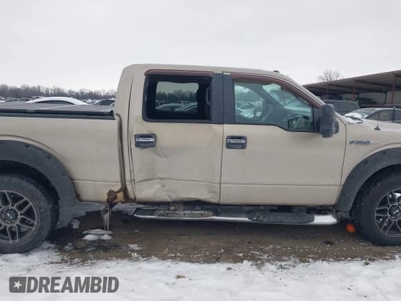✅ 2009 Ford F-150 XL • VIN: 1FTPW14VX9FA21926 • Lot: 41345691. Listed on IAAI with 251,446 mi. Free auction sales archive from the USA and detailed vehicle history report at DreamBid. Image 13.