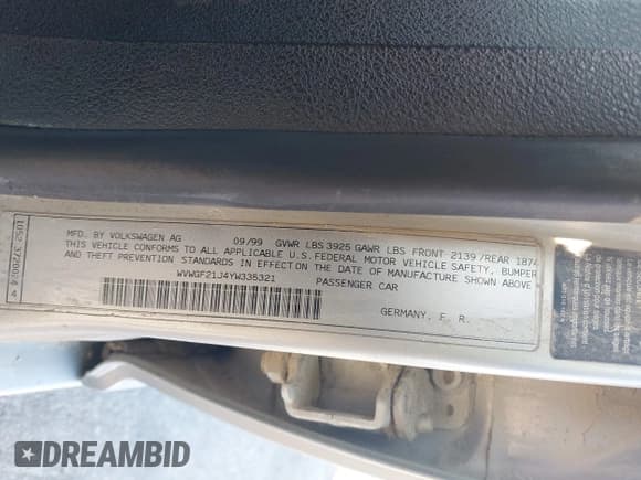 ✅ 2000 Volkswagen Golf • VIN: WVWGF21J4YW335321 • Lot: 42634531. Wystawiony na IAAI z przebiegiem 172 941 mil. Bezpłatny archiwum sprzedaży aukcyjnych z USA i szczegółowy raport historii pojazdu na DreamBid. Zdjęcie 9.