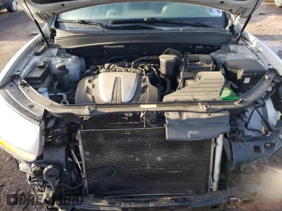 ✅ 2011 Hyundai Santa Fe Limited • VIN: 5XYZKDAG1BG008934 • Lot: 86158264. Listed on Copart with 187,920 mi. Free auction sales archive from the USA and detailed vehicle history report at DreamBid. Image 12.