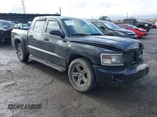 ✅ 2009 Dodge Dakota Bighorn/Lonestar • VIN: 1D7HW38P39S775050 • Lot: 43567558. Wystawiony na IAAI z przebiegiem 193 516 mil. Bezpłatny archiwum sprzedaży aukcyjnych z USA i szczegółowy raport historii pojazdu na DreamBid. Zdjęcie 1.