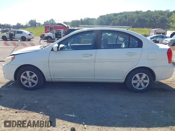 ✅ 2009 Hyundai Accent Auto GLS • VIN: KMHCN46C19U367059 • Лот: 42648047. Опубликован ранее на IAAI с пробегом 160 975 миль. Бесплатный доступ к архиву аукционных продаж из США и подробный отчёт об истории автомобиля на DreamBid. Изображение 14.