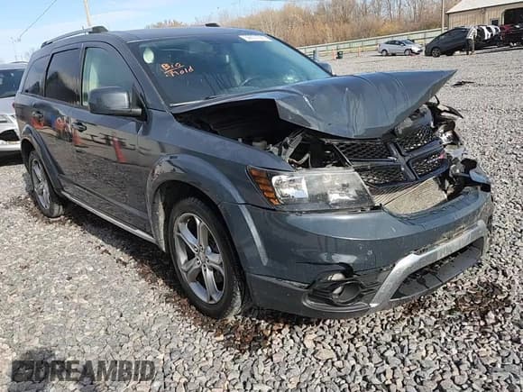 ✅ 2017 Dodge Journey Crossroad Plus • VIN: 3C4PDCGB5HT581778 • Lot: 92631995. Listed on Copart with 136,800 mi. Free auction sales archive from the USA and detailed vehicle history report at DreamBid. Image 14.