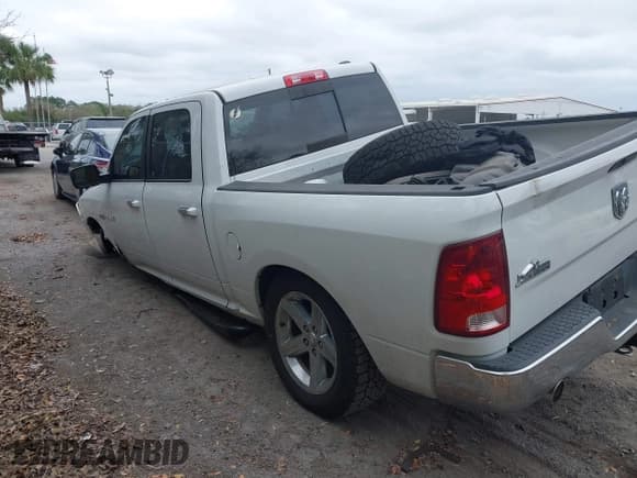 ✅ 2010 Dodge 1500 SLT • VIN: 1D7RV1CT2AS260948 • Lot: 41587750. Wystawiony na IAAI z przebiegiem 193 505 mil. Bezpłatny archiwum sprzedaży aukcyjnych z USA i szczegółowy raport historii pojazdu na DreamBid. Zdjęcie 15.