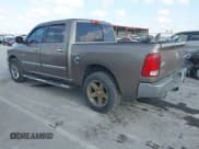 ✅ 2010 Dodge 1500 Sport • VIN: 1D7RV1CT5AS144417 • Lot: 43027380. Wystawiony na IAAI z przebiegiem 123 759 mil. Bezpłatny archiwum sprzedaży aukcyjnych z USA i szczegółowy raport historii pojazdu na DreamBid. Zdjęcie 3.