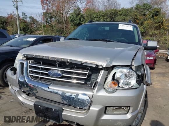 ✅ 2007 Ford Explorer Sport Trac Limited • VIN: 1FMEU53KX7UA17813 • Лот: 43732322. Опубликован ранее на IAAI с пробегом 180 532 миль. Бесплатный доступ к архиву аукционных продаж из США и подробный отчёт об истории автомобиля на DreamBid. Изображение 6.