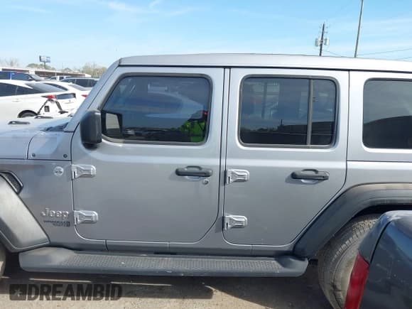 ✅ 2021 Jeep Wrangler Unlimited Sport S • VIN: 1C4HJXDN8MW532307 • Лот: 41817890. Опубликован ранее на IAAI с пробегом 58 720 миль. Бесплатный доступ к архиву аукционных продаж из США и подробный отчёт об истории автомобиля на DreamBid. Изображение 14.