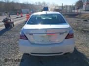 ✅ 2010 Acura RL Technology • VIN: JH4KB2F68AC002698 • Lot: 41644790. Wystawiony na IAAI z przebiegiem 87 441 mil. Bezpłatny archiwum sprzedaży aukcyjnych z USA i szczegółowy raport historii pojazdu na DreamBid. Zdjęcie 16.