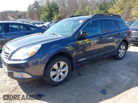 ✅ 2011 Subaru Outback Premium • VIN: 4S4BRCGC6B1444170 • Lot: 41769910. Listed on IAAI with 200,672 mi. Free auction sales archive from the USA and detailed vehicle history report at DreamBid. Image 2.