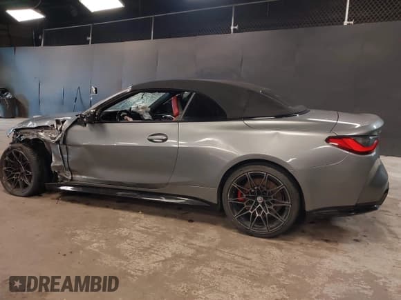 ✅ 2023 BMW M4 Competition xDrive • VIN: WBS33BA01PCL30830 • Lot: 41402469. Listed on IAAI with 21,796 mi. Free auction sales archive from the USA and detailed vehicle history report at DreamBid. Image 3.