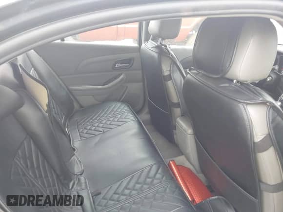 ✅ 2014 Chevrolet Malibu LT • VIN: 1G11C5SL4EF115326 • Lot: 43314365. Listed on IAAI with 204,461 mi. Free auction sales archive from the USA and detailed vehicle history report at DreamBid. Image 8.