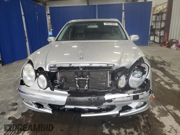 ✅ 2005 Mercedes-Benz E 500 • VIN: WDBUF70J95A756816 • Lot: 90076065. Listed on Copart with 142,917 mi. Free auction sales archive from the USA and detailed vehicle history report at DreamBid. Image 5.