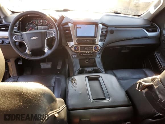 ✅ 2015 Chevrolet Suburban LT • VIN: 1GNSKJKC4FR606798 • Lot: 68689352. Wystawiony na Copart z przebiegiem 68 414 mil. Bezpłatny archiwum sprzedaży aukcyjnych z USA i szczegółowy raport historii pojazdu na DreamBid. Zdjęcie 8.