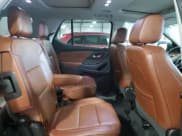 ✅ 2018 Chevrolet Traverse High Country • VIN: 1GNEVKKW4JJ112064 • Lot: 70341154. Wystawiony na Copart z przebiegiem 75 989 mil. Bezpłatny archiwum sprzedaży aukcyjnych z USA i szczegółowy raport historii pojazdu na DreamBid. Zdjęcie 11.