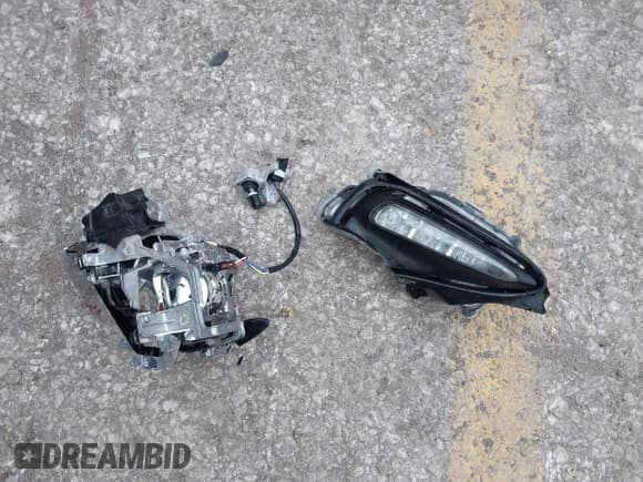 ✅ 2017 Toyota Corolla L • VIN: 5YFBURHE1HP623842 • Lot: 43635374. Wystawiony na IAAI z przebiegiem 176 981 mil. Bezpłatny archiwum sprzedaży aukcyjnych z USA i szczegółowy raport historii pojazdu na DreamBid. Zdjęcie 12.