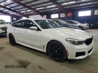 ✅ 2019 BMW 6 Series 640i xDrive • VIN: WBAJV6C55KBK07990 • Lot: 89869205. Wystawiony na Copart z przebiegiem 115 977 mil. Bezpłatny archiwum sprzedaży aukcyjnych z USA i szczegółowy raport historii pojazdu na DreamBid. Zdjęcie 4.