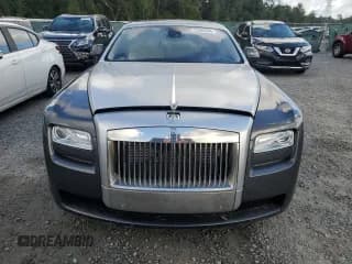 ✅ 2012 Rolls-Royce Ghost • VIN: SCA664S59CUX50672 • Lot: 73685494. Wystawiony na Copart z przebiegiem Nie podano. Bezpłatny archiwum sprzedaży aukcyjnych z USA i szczegółowy raport historii pojazdu na DreamBid. Zdjęcie 5.