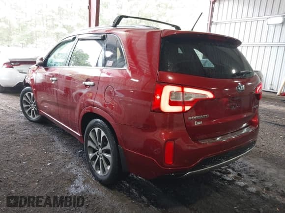 ✅ 2015 Kia Sorento SX • VIN: 5XYKW4A79FG631651 • Lot: 42429984. Listed on IAAI with 109,832 mi. Free auction sales archive from the USA and detailed vehicle history report at DreamBid. Image 3.