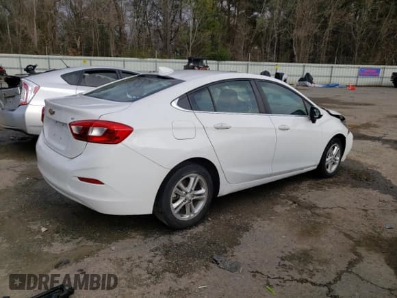 ✅ 2017 Chevrolet Cruze LT • VIN: 1G1BE5SM6H7225946 • Лот: 42672973. Опубликован ранее на Copart с пробегом 111 544 миль. Бесплатный доступ к архиву аукционных продаж из США и подробный отчёт об истории автомобиля на DreamBid. Изображение 3.