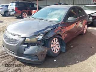 2011 Chevrolet Cruze LS z VIN 1G1PD5SH3B7231254, wystawiony jako IAAI lot #43399093 z przebiegiem 179 834 mil mil oraz . Historia ofert i sprzedaży dostępna na DreamBid. Obrazek 2.