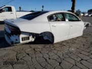 ✅ 2020 Dodge Charger Scat Pack • VIN: 2C3CDXGJ5LH241131 • Lot: 87058545. Wystawiony na Copart z przebiegiem Nie podano. Bezpłatny archiwum sprzedaży aukcyjnych z USA i szczegółowy raport historii pojazdu na DreamBid. Zdjęcie 3.