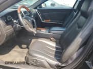 ✅ 2004 Cadillac XLR • VIN: 1G6YV34A245601303 • Lot: 57644265. Wystawiony na Copart z przebiegiem 27 898 mil. Bezpłatny archiwum sprzedaży aukcyjnych z USA i szczegółowy raport historii pojazdu na DreamBid. Zdjęcie 7.