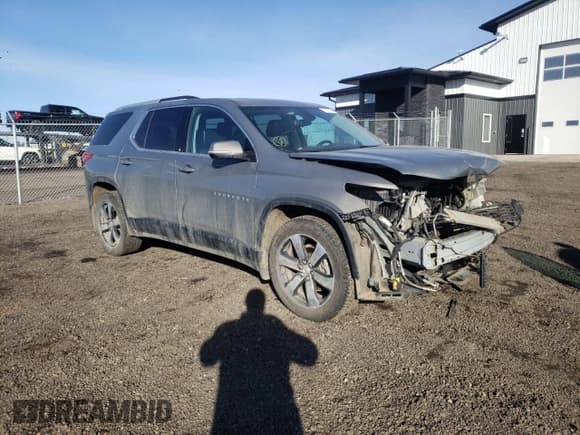 ✅ 2018 Chevrolet Traverse LT • VIN: 1GNEVHKW4JJ131782 • Lot: 46813984. Wystawiony na Copart z przebiegiem 94 668 mil. Bezpłatny archiwum sprzedaży aukcyjnych z USA i szczegółowy raport historii pojazdu na DreamBid. Zdjęcie 4.