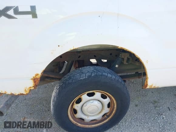 ✅ 2014 Ford F-150 XL • VIN: 1FTMF1EM8EKF10898 • Lot: 42414454. Listed on IAAI with 66,791 mi. Free auction sales archive from the USA and detailed vehicle history report at DreamBid. Image 17.