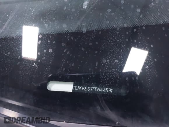 ✅ 2015 Chevrolet Silverado 2500HD LT • VIN: 1GC1KVEG7FF644991 • Lot: 40961070. Listed on IAAI with 212,548 mi. Free auction sales archive from the USA and detailed vehicle history report at DreamBid. Image 9.