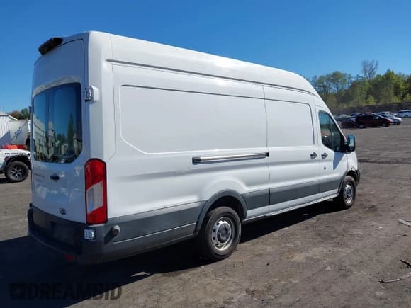 ✅ 2018 Ford Transit • VIN: 1FTYR3XM6JKA72104 • Лот: 43410704. Опубликован ранее на IAAI с пробегом 111 659 миль. Бесплатный доступ к архиву аукционных продаж из США и подробный отчёт об истории автомобиля на DreamBid. Изображение 4.