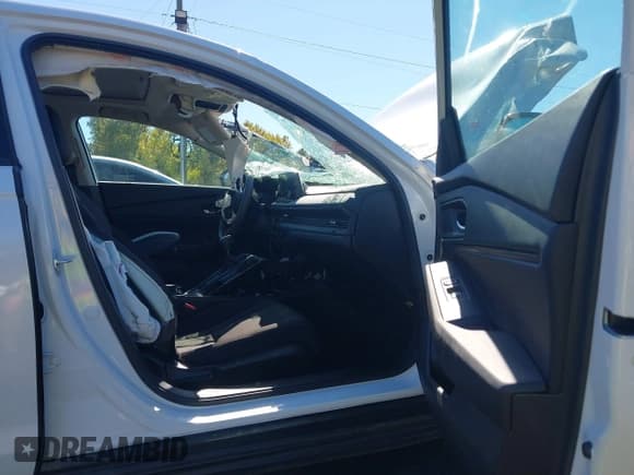 ✅ 2025 Honda Accord SE • VIN: 1HGCY1F43SA020960 • Lot: 43457960. Listed on IAAI with 6,870 mi. Free auction sales archive from the USA and detailed vehicle history report at DreamBid. Image 18.