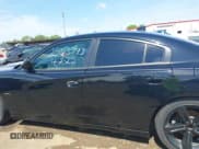 ✅ 2018 Dodge Charger R/T • VIN: 2C3CDXCT6JH205940 • Lot: 42227254. Wystawiony na IAAI z przebiegiem 82 475 mil. Bezpłatny archiwum sprzedaży aukcyjnych z USA i szczegółowy raport historii pojazdu na DreamBid. Zdjęcie 14.