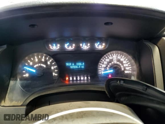 ✅ 2011 Ford F-150 XL • VIN: 1FTMF1EM6BKE03750 • Lot: 60370405. Listed on Copart with 107,036 mi. Free auction sales archive from the USA and detailed vehicle history report at DreamBid. Image 9.