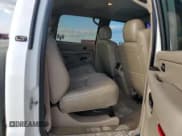 ✅ 2006 Chevrolet Silverado 2500HD LT1 • VIN: 1GCHK23D56F156919 • Lot: 44517785. Wystawiony na Copart z przebiegiem 73 250 mil. Bezpłatny archiwum sprzedaży aukcyjnych z USA i szczegółowy raport historii pojazdu na DreamBid. Zdjęcie 10.