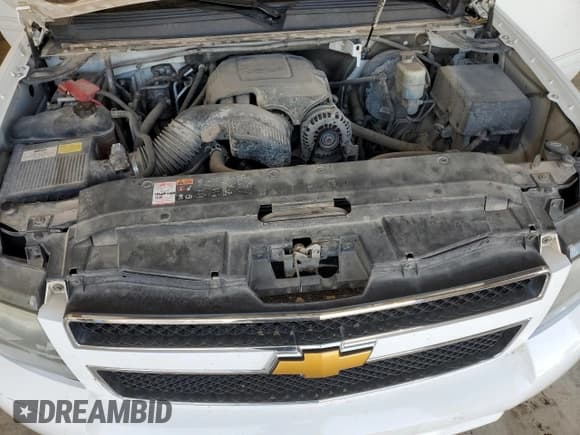 ✅ 2014 Chevrolet Suburban LT • VIN: 1GNSCJE02ER202427 • Lot: 71253834. Wystawiony na Copart z przebiegiem 247 515 mil. Bezpłatny archiwum sprzedaży aukcyjnych z USA i szczegółowy raport historii pojazdu na DreamBid. Zdjęcie 12.