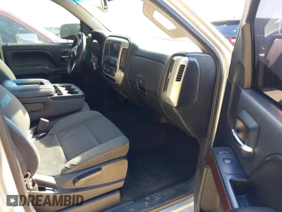 ✅ 2017 GMC Sierra 1500 SLE • VIN: 3GTP1MEC7HG211046 • Lot: 43309428. Listed on IAAI with Not provided. Free auction sales archive from the USA and detailed vehicle history report at DreamBid. Image 5.