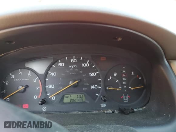 ✅ 2000 Honda Accord EX • VIN: 1HGCG2255YA034391 • Lot: 92275195. Listed on Copart with 202,789 mi. Free auction sales archive from the USA and detailed vehicle history report at DreamBid. Image 9.