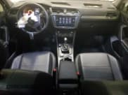 ✅ 2018 Volkswagen Tiguan SEL • VIN: 3VV2B7AX5JM145882 • Лот: 61711635. Опубликован ранее на Copart с пробегом 75 393 миль. Бесплатный доступ к архиву аукционных продаж из США и подробный отчёт об истории автомобиля на DreamBid. Изображение 8.