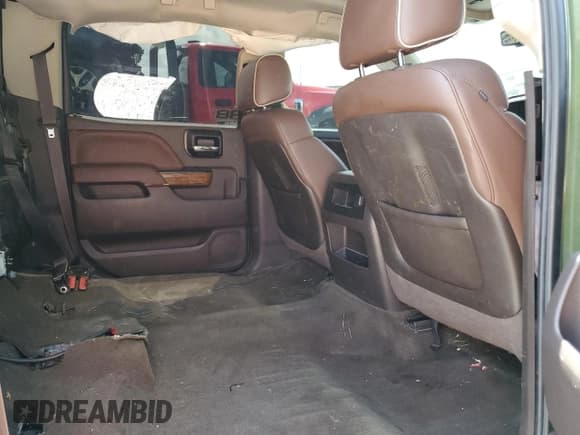 ✅ 2014 Chevrolet Silverado 1500 High Country • VIN: 3GCUKTEC8EG459781 • Лот: 60899535. Опубликован ранее на Copart с пробегом 192 987 миль. Бесплатный доступ к архиву аукционных продаж из США и подробный отчёт об истории автомобиля на DreamBid. Изображение 10.