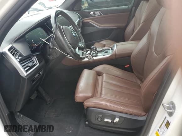 ✅ 2021 BMW X5 sDrive40i • VIN: 5UXCR4C07M9E95399 • Lot: 83820855. Wystawiony na Copart z przebiegiem 155 815 mil. Bezpłatny archiwum sprzedaży aukcyjnych z USA i szczegółowy raport historii pojazdu na DreamBid. Zdjęcie 7.