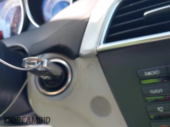 ✅ 2013 Mercedes-Benz C 250 Sport • VIN: WDDGF4HB1DA859999 • Lot: 43652859. Listed on IAAI with 161,584 mi. Free auction sales archive from the USA and detailed vehicle history report at DreamBid. Image 11.