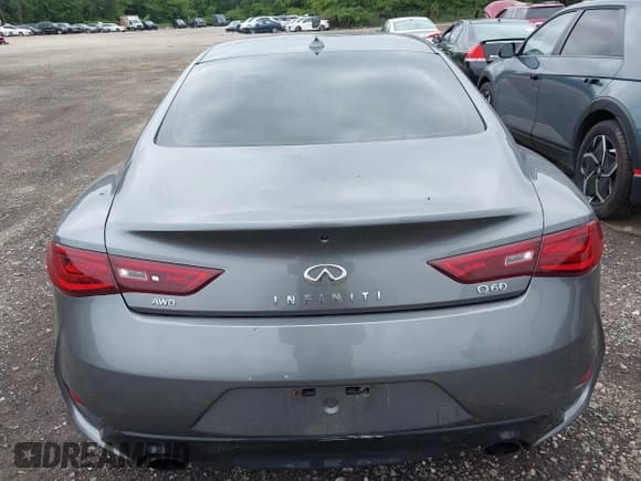 ✅ 2018 Infiniti Q60 Luxe • VIN: JN1EV7EL8JM392855 • Лот: 42582199. Опубликован ранее на IAAI с пробегом 63 276 миль. Бесплатный доступ к архиву аукционных продаж из США и подробный отчёт об истории автомобиля на DreamBid. Изображение 16.