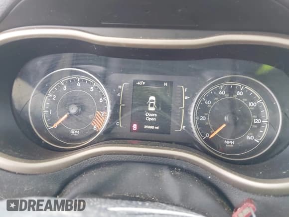 ✅ 2015 Jeep Cherokee Latitude • VIN: 1C4PJMCS8FW559172 • Lot: 43681804. Listed on IAAI with 35,998 mi. Free auction sales archive from the USA and detailed vehicle history report at DreamBid. Image 7.